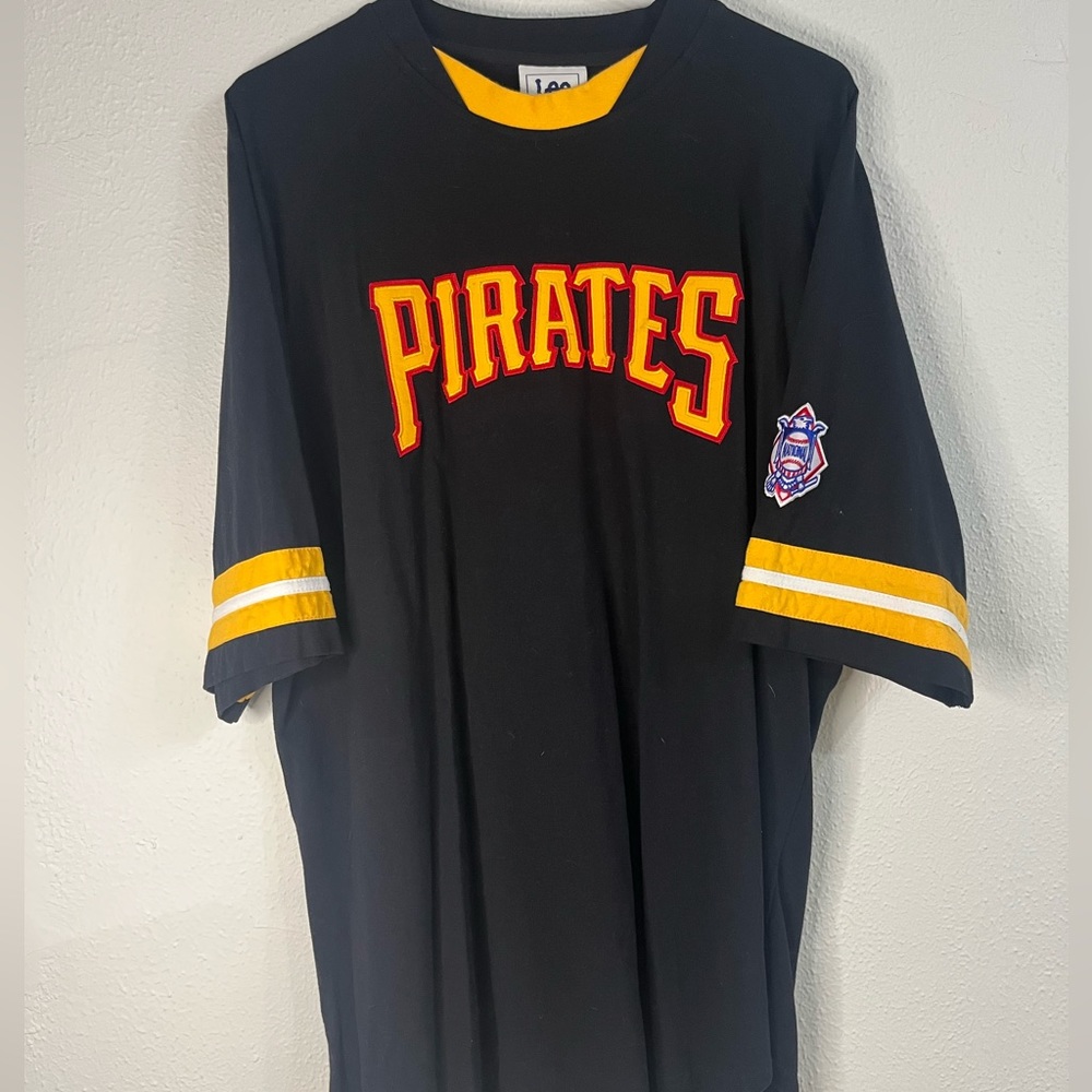 Vintage Lee Sports Pittsburgh Pirates Stitched Shirt Men’s Large